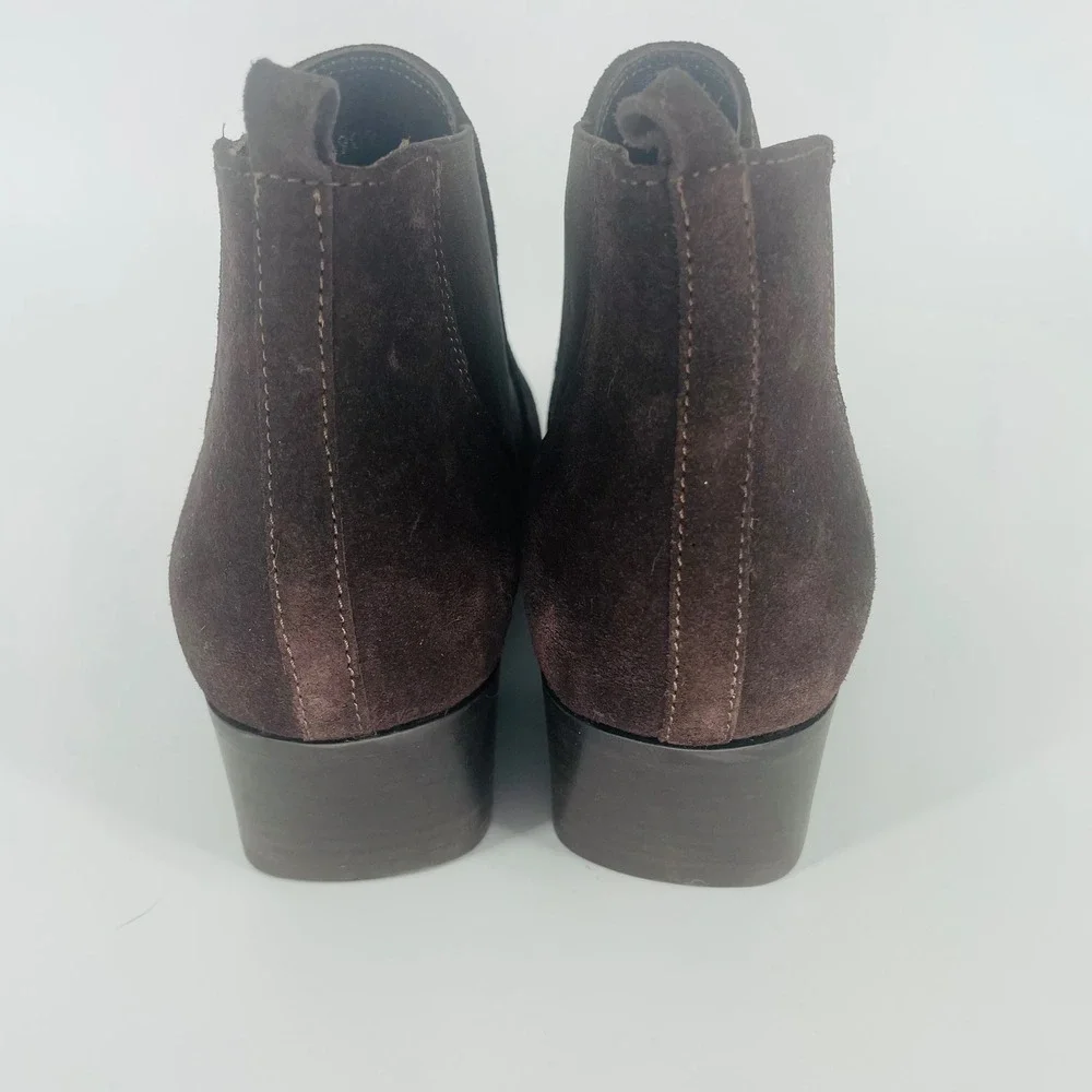 AQUATALIA Brown Suede Chelsea Booties Block Heel Italy size‎ 9.5 Weatherproof